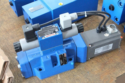 4WRKE25E350L-33/6EG24EK31/A1D3M液壓機具深度解析 提升工業效率的關鍵
